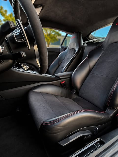 PORSCHE CAYMAN GTS - Imagem 6