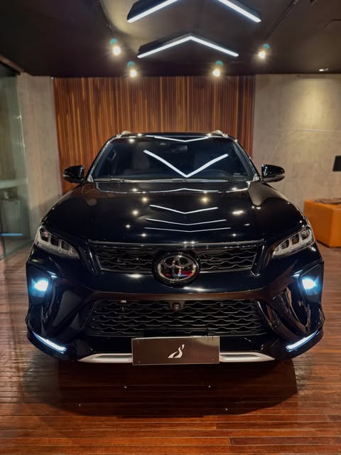 TOYOTA HILUX SW4 DIAMOND - Imagem 5