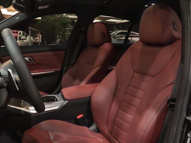 BMW 320I M SPORT - Imagem 7