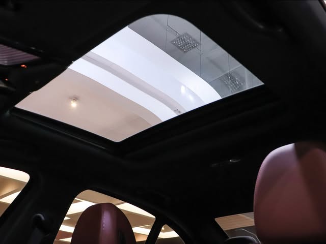 BMW 320I M SPORT - Imagem 8