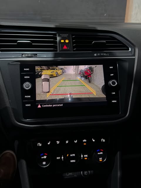 VOLKSWAGEN TIGUAN R-LINE - Imagem 16