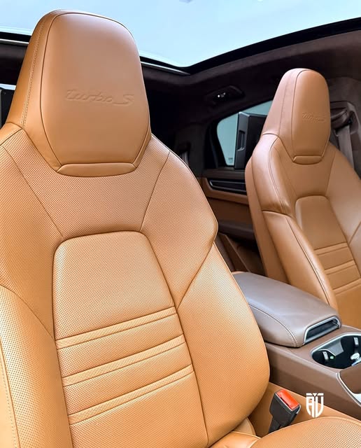 PORSCHE CAYENNE TURBO S E-HYBRID - Imagem 15