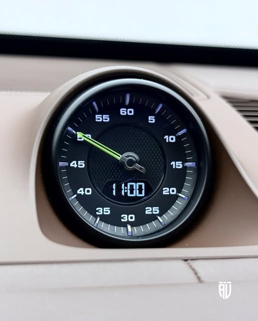 PORSCHE CAYENNE TURBO S E-HYBRID - Imagem 10
