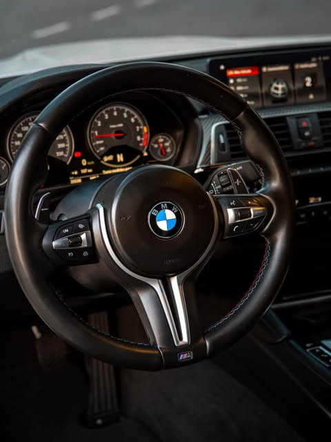 BMW M4 - Imagem 13