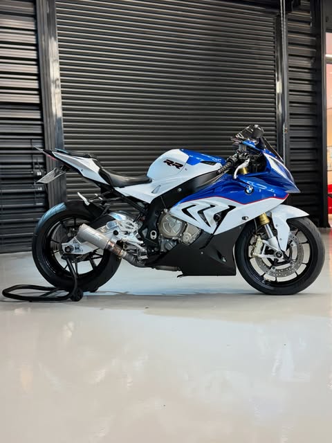 BMW S1000RR - Imagem 2