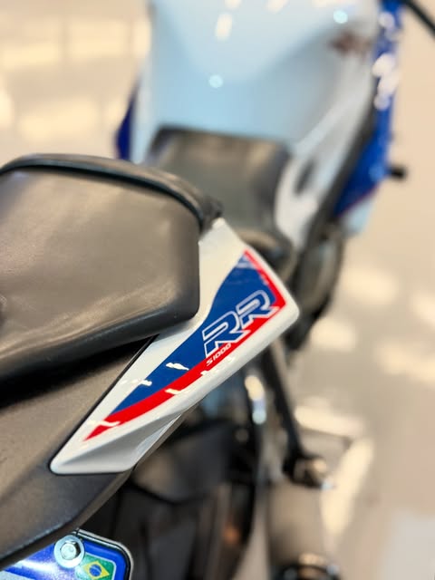 BMW S1000RR - Imagem 12