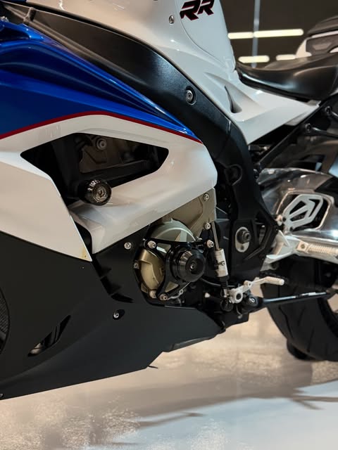 BMW S1000RR - Imagem 7
