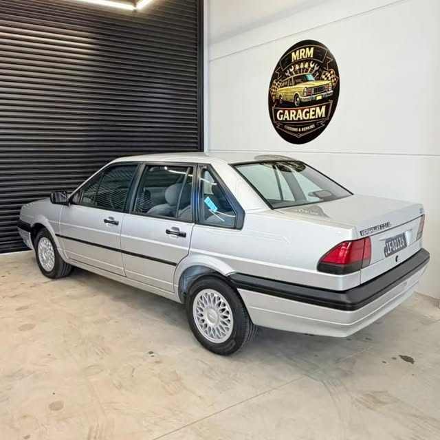 FORD VERSAILLES - Imagem 2