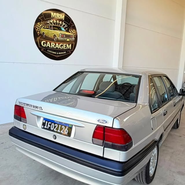 FORD VERSAILLES - Imagem 4