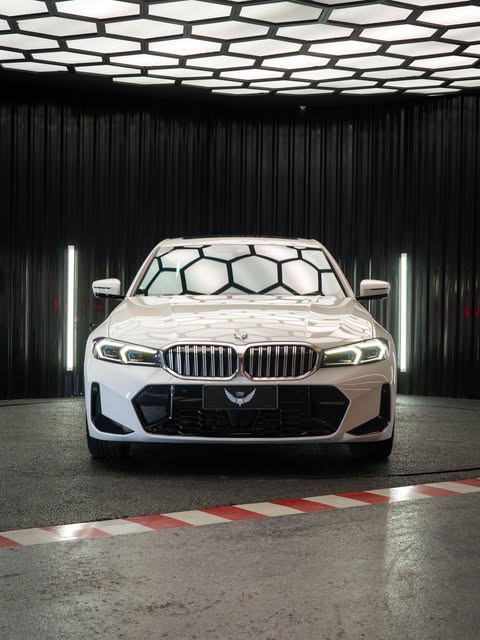 BMW 320I M SPORT - Imagem 5
