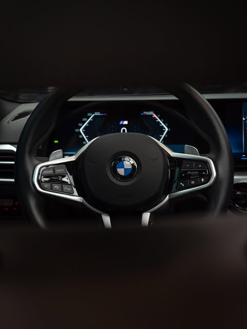 BMW 320I M SPORT - Imagem 6