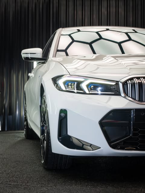 BMW 320I M SPORT - Imagem 7