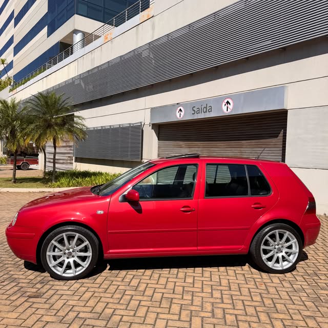 VOLKSWAGEN GOLF GTI - Imagem 3