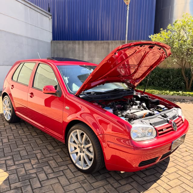 VOLKSWAGEN GOLF GTI - Imagem 10