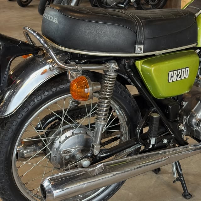 HONDA CB 200 - Imagem 8