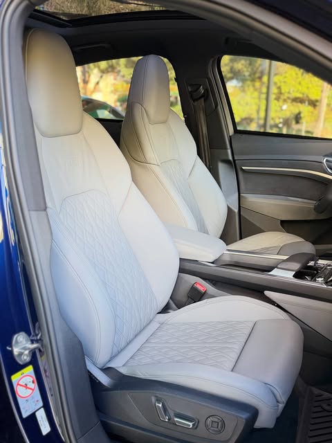 AUDI E-TRON SPORTBACK S - Imagem 4