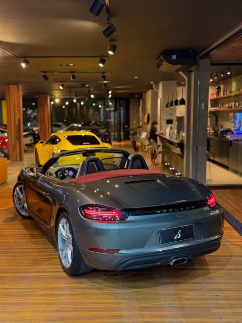 PORSCHE 718 BOXSTER - Imagem 4
