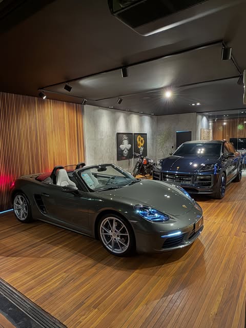 PORSCHE 718 BOXSTER - Imagem 6