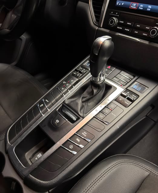 PORSCHE MACAN 2.0 TURBO - Imagem 7