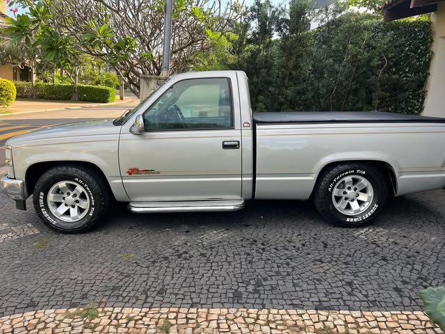 CHEVROLET SILVERADO - Imagem 1