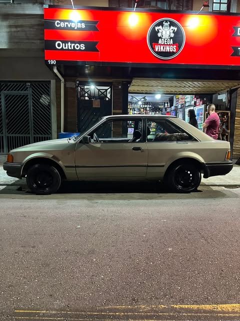 FORD ESCORT GHIA - Imagem 5