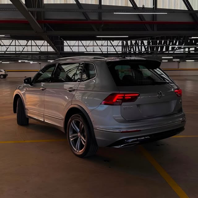 VOLKSWAGEN TIGUAN R-LINE - Imagem 4