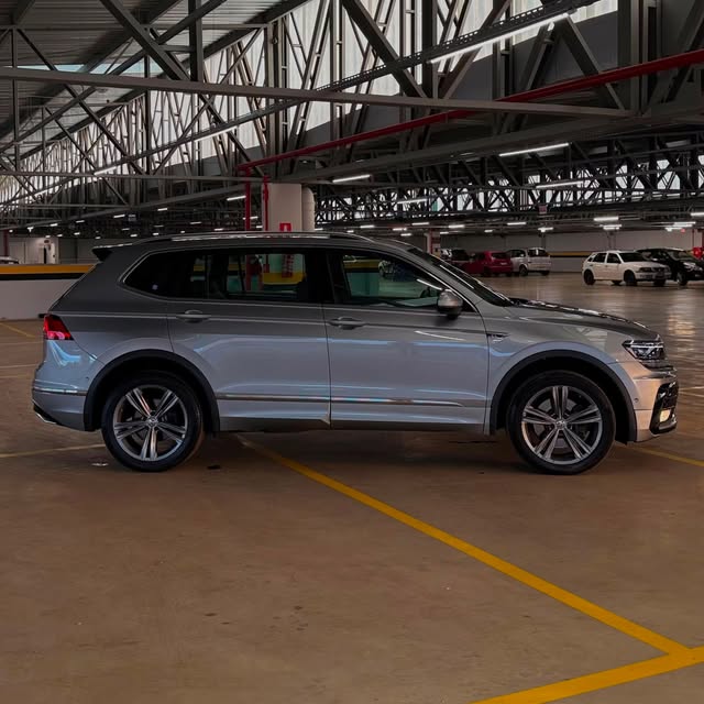 VOLKSWAGEN TIGUAN R-LINE - Imagem 6