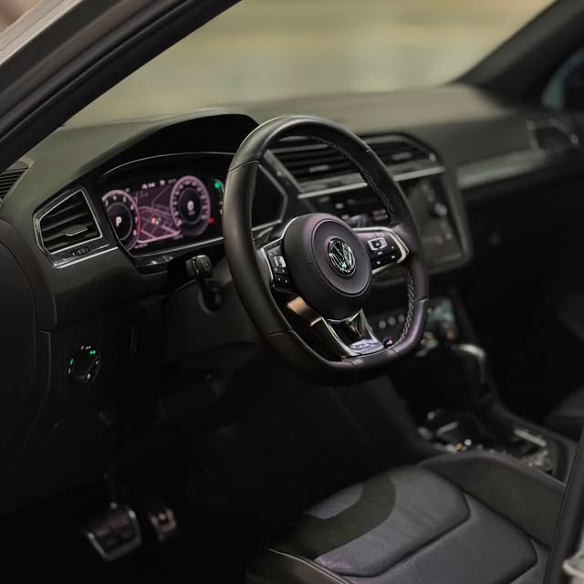 VOLKSWAGEN TIGUAN R-LINE - Imagem 8