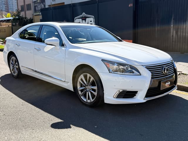 LEXUS LS - Imagem 4