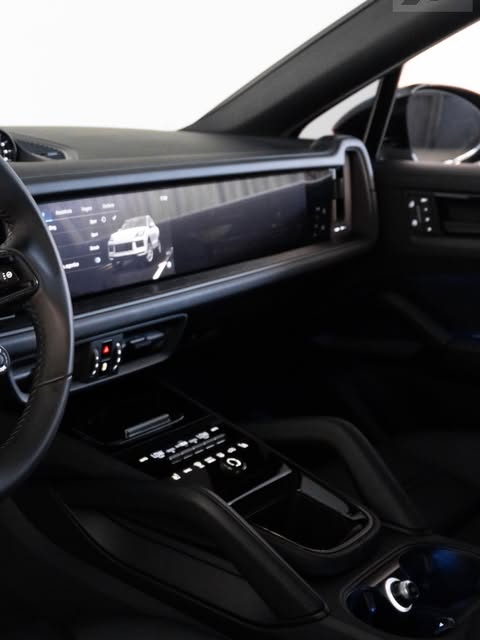 PORSCHE CAYENNE S COUPE BLACK EDITION E-HYBRID - Imagem 4