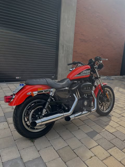 HARLEY-DAVIDSON 883 R - Imagem 7