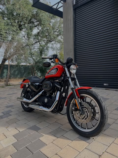 HARLEY-DAVIDSON 883 R - Imagem 9