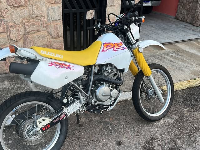 SUZUKI DR 350 SE - Imagem 8