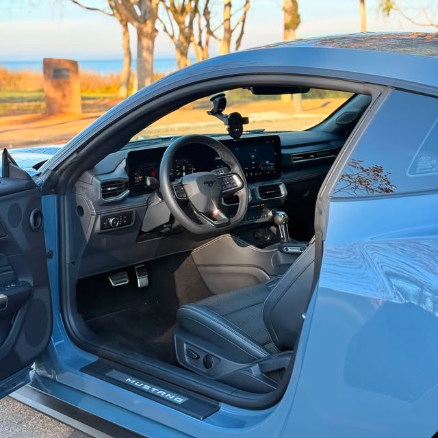FORD MUSTANG GT PERFORMANCE - Imagem 5