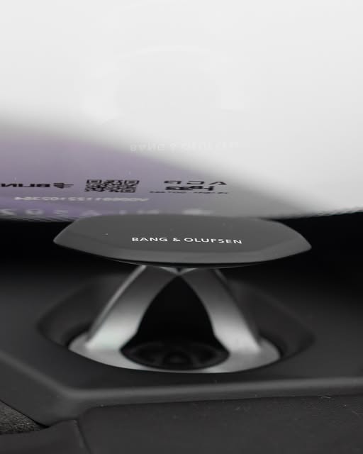 LAMBORGHINI URUS - Imagem 6