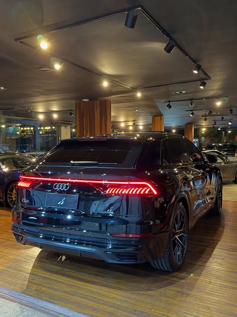 AUDI Q8 QUATTRO PERFORMANCE BLACK S-LINE - Imagem 3