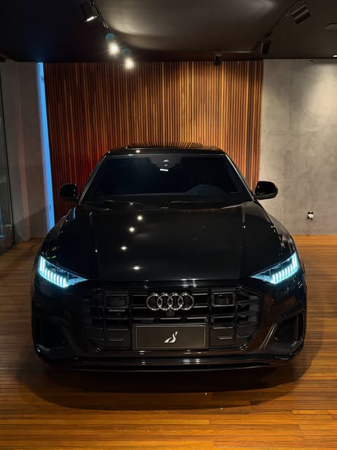AUDI Q8 QUATTRO PERFORMANCE BLACK S-LINE - Imagem 5