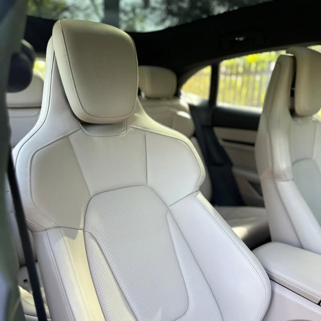 PORSCHE TAYCAN 4S CROSS TURISMO - Imagem 4