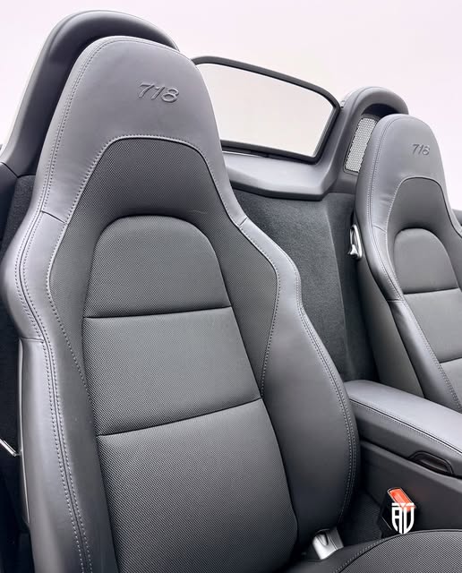 PORSCHE 718 BOXSTER T - Imagem 14