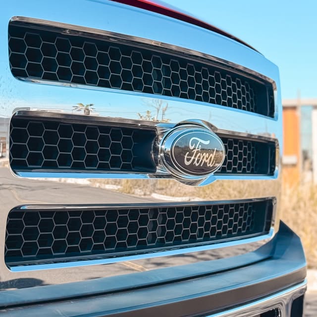 FORD F-250 XLT-L - Imagem 5