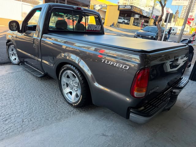 FORD F-250 XLT-L - Imagem 4