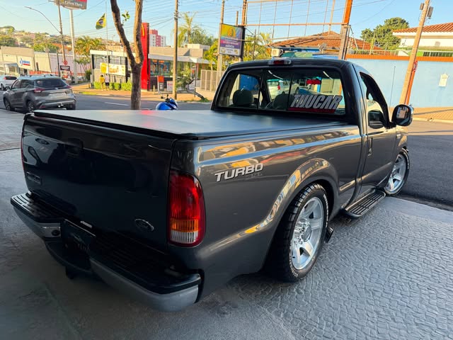 FORD F-250 XLT-L - Imagem 5