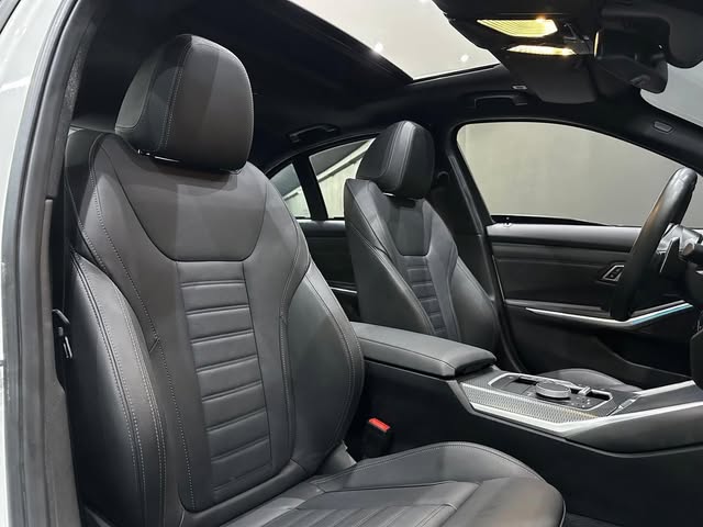 BMW 320I M SPORT - Imagem 6