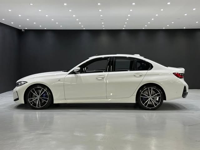 BMW 320I M SPORT - Imagem 8