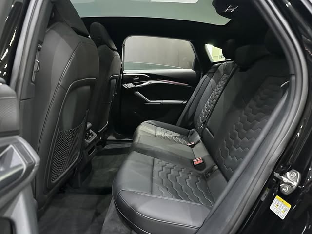 AUDI A6 E-TRON SPORTBACK PERFORMANCE BLACK - Imagem 7