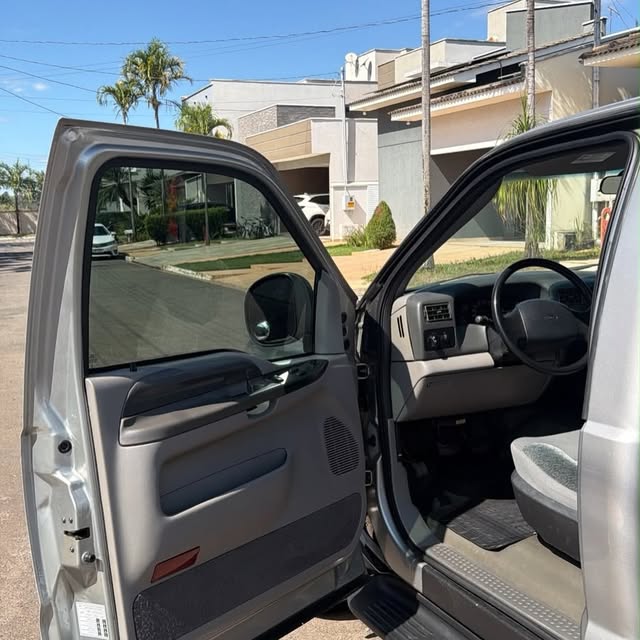 FORD F-250 XL-L - Imagem 13