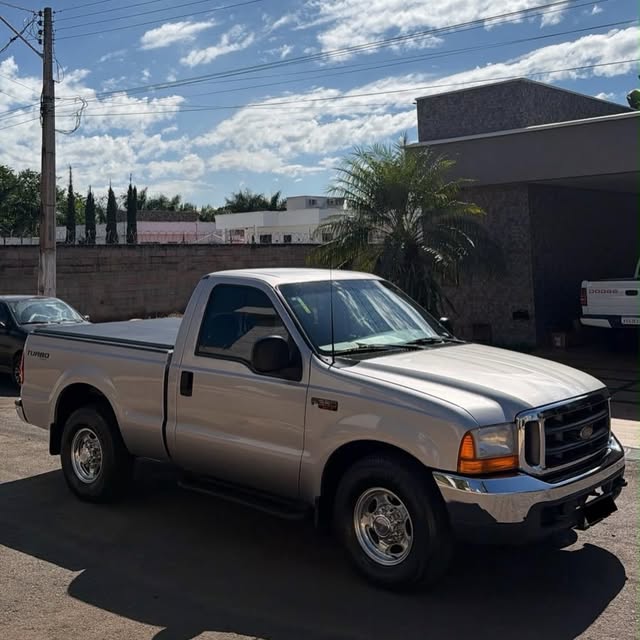 FORD F-250 XL-L - Imagem 3