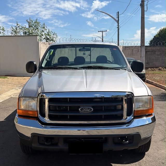 FORD F-250 XL-L - Imagem 4