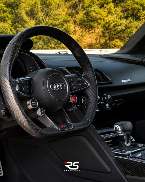 AUDI R8 V10 PERFORMANCE - Imagem 6