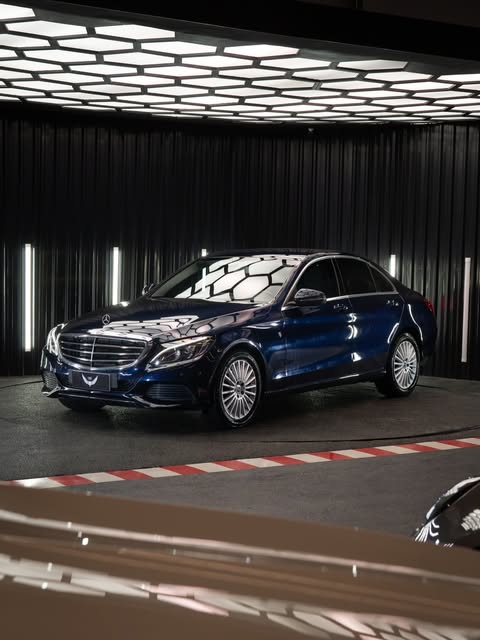 MERCEDES-BENZ C180 EXCLUSIVE - Imagem 2